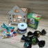 Новогодний #11 подарочный набор с чаем и сладостями в деревянном домике-подсвечнике - фото 2