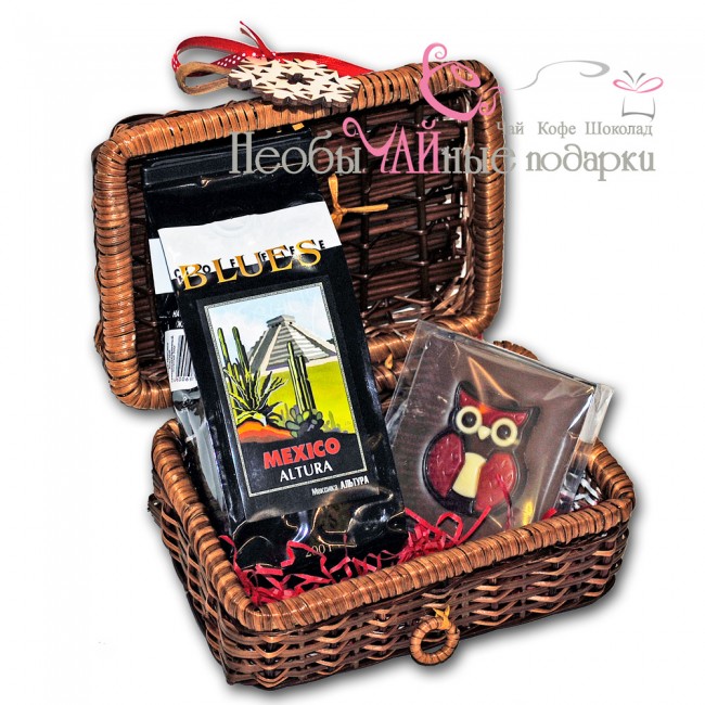 Подарочный набор с кофе и шоколадом в плетеной шкатулке